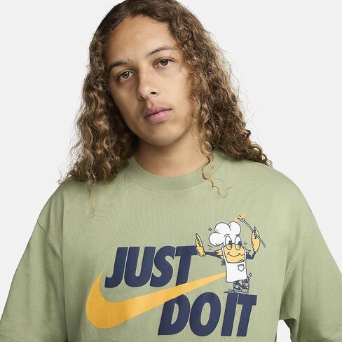 Nike Men's Sportswear Max90 Graphic T-Shirt in Saudi Arabia