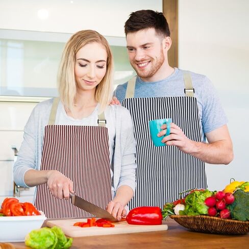 2 Pack Kitchen Aprons, Apron for Restaurant with Adjustable Neck Strap, 2 Pockets Chef Aprons for Cooking Baking in Kuwait