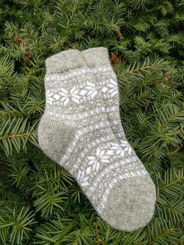 2 Pairs of Women's Wool Socks, Knit Wear for Winter, Soft and Comfortable (White-Red/White-Brown Shoe size: 10-12) in Saudi Arabia