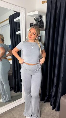 Women's 2 Piece Lounge Sets Short Sleeve Cropped Top Sets Fold-over Flare Pants Casual Outfits Pajamas in Saudi Arabia