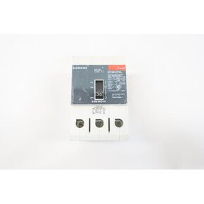 SIEMENS LGB3B030 Type LGB 30A AMP 3P Molded CASE Circuit Breaker 600V-AC D598740