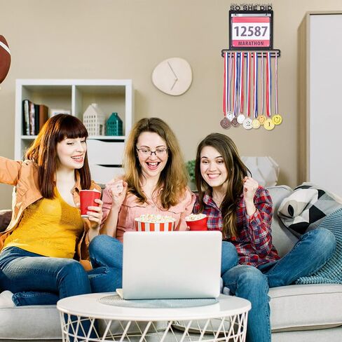 حامل الميداليات عرض شماعات الكأس عداء إطار الميدالية الأسود للجمباز ، حامل الميداليات ميداليات رف وحامل الجوائز مع 12 قطعة حقائب حماية الميداليات للرياضيين المصارعة الرياضية in Kuwait