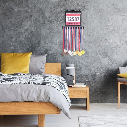 حامل الميداليات عرض شماعات الكأس عداء إطار الميدالية الأسود للجمباز ، حامل الميداليات ميداليات رف وحامل الجوائز مع 12 قطعة حقائب حماية الميداليات للرياضيين المصارعة الرياضية in Kuwait