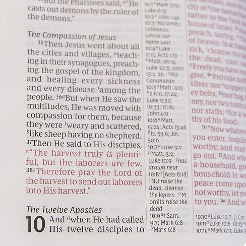 NKJV Holy Bible, Giant Print Center-Column Reference Bible, Black Leather-look, Thumb Indexed, 72,000+ Cross References, Red Letter, Comfort Print: New King James Version in Saudi Arabia