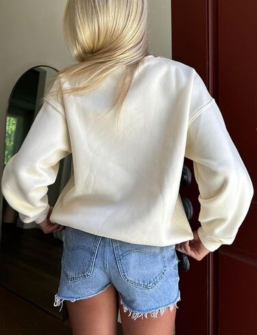MISSACTIVER Women Bow Graphic Sweatshirts Oversized Pullover Sweatshirts Crewneck Pullover Tops 2024 Fall Fashion Clothes in Saudi Arabia