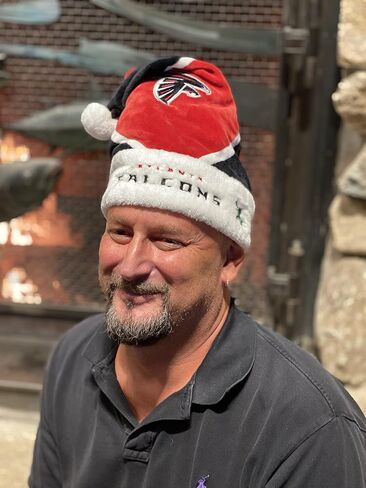 FOCO NFL Colorblock Santa Hat– Limited Edition Hat– Show Your Team Spirit with Officially Licensed Football Holiday Fan Gear in Kuwait