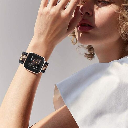أربطة مرنة من FINTIE متوافقة مع Fitbit Versa 2 1، أشرطة بديلة قابلة للتمدد من النايلون بحلقة ناعمة وقابلة للتعديل، بني/أسود in Saudi Arabia