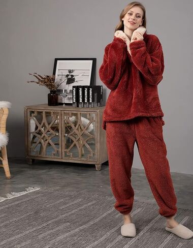 BTPEIHTD Womens Fuzzy Pajamas Set Fleece Sleepwear Pullover Oversized Top and Pants Loose Loungewear in Kuwait