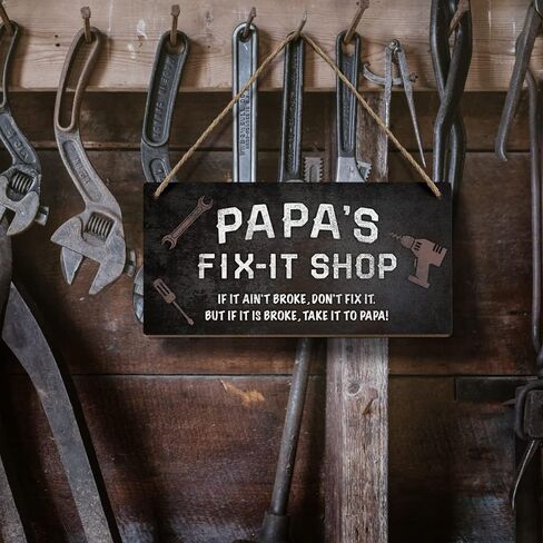 هدايا للأب، لافتة متجر Papa's Fix-it مقاس 6x12 بوصة، ديكور كهف رجل مضحك، علامات ديكور حائط المرآب القديم، هدايا للبابا، الأب، الجد، لوحة خشبية مزخرفة للجد in Saudi Arabia