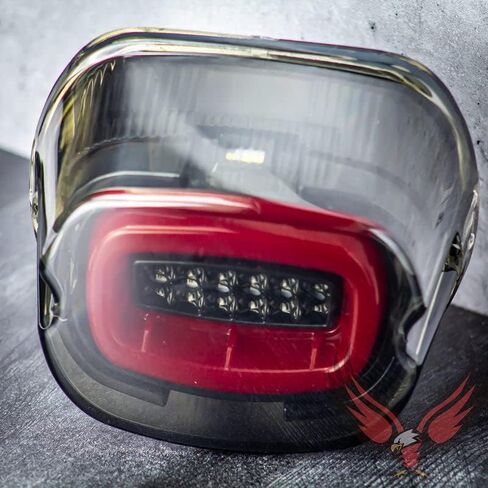 ضوء خلفي LED من Eagle Lights HALOZ Layback مع إشارات الانعطاف للدراجات النارية Harley Davidson in Saudi Arabia