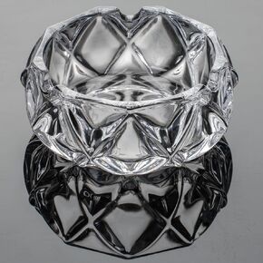 Glass Ashtrays for Cigarettes, Crystal Ashtray for Decorative Tabletops Modern Home Office Bars Restaurants Indoor Outside Patios, Portable Classic Round Clear Crystal Bedside Ashtrays. Pack of 2