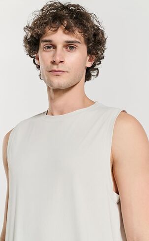Men's Regular Fit Tank Tops Sleeveless Gym Shirts in Saudi Arabia