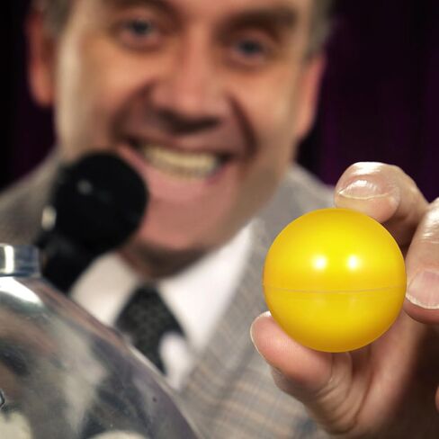 Toyvian 25 PCS كرات يانصيب البلاستيك جوفاء لتصويت مربع ، كرات ألواح الحفلات الكرات الترفيهية للعبة الطاولة ، 4 سم ، لون عشوائي in Kuwait