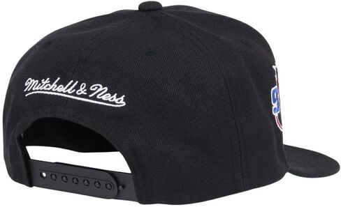 Mitchell & Ness Chicago Bulls Retro Snapback Hat Adjustable Cap in Kuwait