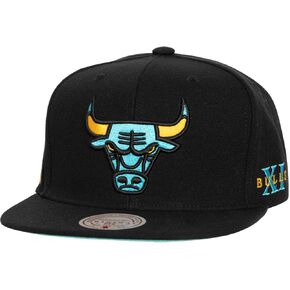 Mitchell & Ness Chicago Bulls NBA Core XI Snapback Hat -Black