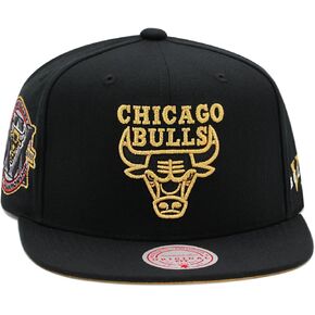 Mitchell & Ness Chicago Bulls NBA Core VI Snapback Hat -Black/Gold in Kuwait