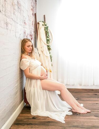 Maternity Off Shoulder Chiffon Gown for Photography Split Front Maxi Pregnancy Dress for Photoshoot in Saudi Arabia