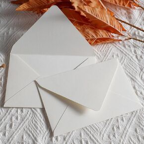 42 عبوة من مظاريف الدعوات البيضاء الفارغة مقاس 4x6، ومظاريف A6 للبريد وحفلات الزفاف والصور وبطاقات المعايدة والبطاقات البريدية in Kuwait