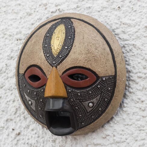 قناع خشبي أفريقي مصنوع يدويًا من NOVICA مستدير مع لمسات من النحاس والألومنيوم باللون البني والأسود غانا "العين الثالثة" in Saudi Arabia