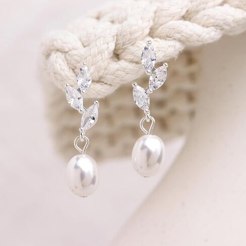 Sonateomber Small Cubic Zirconia Crawler Stud, Dainty Curved Climber Cartilage Earrings for Women - Sparkly Rhinestone Crystal Drop Dangle Jewelry Gift in Kuwait