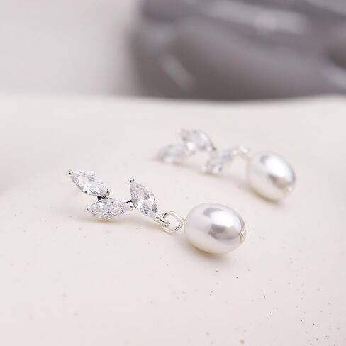 Sonateomber Small Cubic Zirconia Crawler Stud, Dainty Curved Climber Cartilage Earrings for Women - Sparkly Rhinestone Crystal Drop Dangle Jewelry Gift in Kuwait