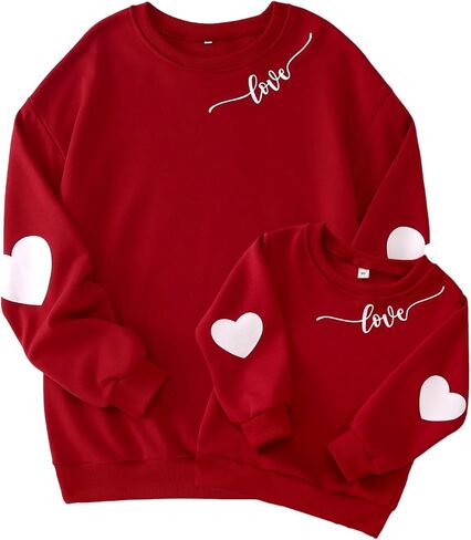 Ritatte Mommy و Me Valentine Day Wood Love Heart Graphic Family مطابقة للبلوزات الطاحونة الطويلة. in Saudi Arabia