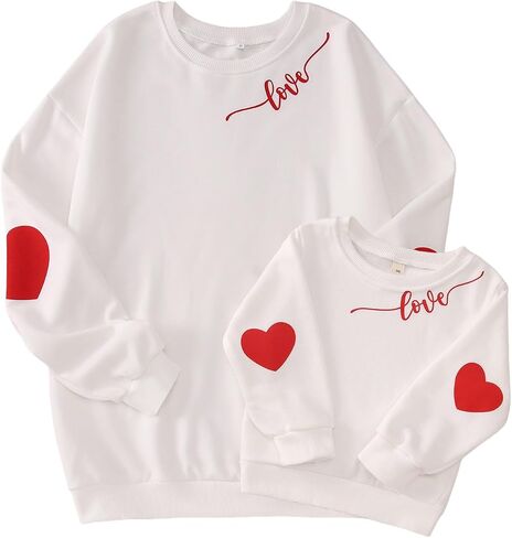 Ritatte Mommy و Me Valentine Day Wood Love Heart Graphic Family مطابقة للبلوزات الطاحونة الطويلة. in Saudi Arabia