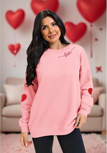 Ritatte Mommy و Me Valentine Day Wood Love Heart Graphic Family مطابقة للبلوزات الطاحونة الطويلة. in Saudi Arabia