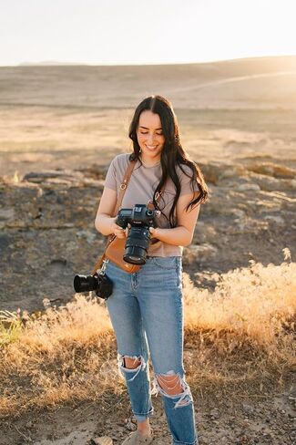 Ruby+Rae The Duo Camera Harness & Crossbody Bag ، تسخير الكاميرا مع حقيبة Crossbody قابلة للإزالة ، جلد نباتي ، داخلي من جلد الغزال in Kuwait