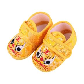 Holibanna 1 Pair Baby Tiger Shoes Breathable Baby Shoes Winter Nonslip Infant Shoes Non- Baby Shoes Tiger Baby Shoes Uggslippers Chinese Tiger Head Shoes Cartoon China Upper: Silk Newborn Yellow