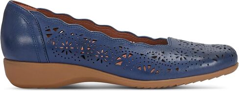 Cobb Hill Women's Rory Ballet Flat in Saudi Arabia