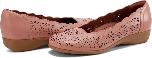 Cobb Hill Women's Rory Ballet Flat in Saudi Arabia