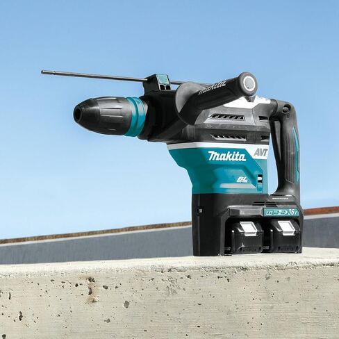 Makita XRH07PTU 18V X2 LXT LITHIUM-ION (36V) بدون فرش من 1-9/16 "AVT Rotary Hammer Advanced ، تقبل SDS-MAX بت ، AWS (5.0AH) in Kuwait