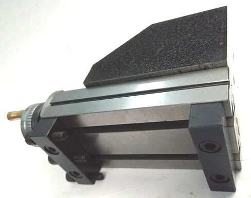 الشريحة العمودية الصغيرة (90 مم × 50 مم) لطحن الماكينة الفورية على أداة مخرطة in Kuwait