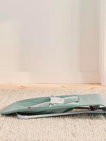 Babybjorn Bouncer توازن ناعم ، منسوج ، حكيم خفيف/رمادي in Kuwait