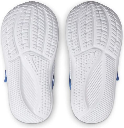 Nike boys Sneaker in Saudi Arabia