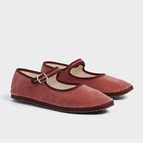 Velvet Ballet Flats for Women Cute Suede Round Toe Slip On Mary Jane Flats Casual Comfortable Ballerina Shoes in Saudi Arabia
