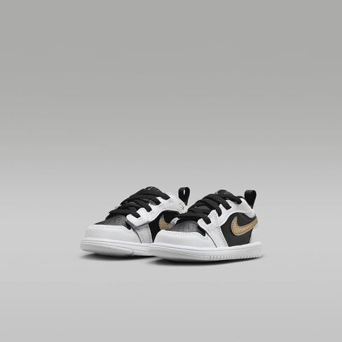 Jordan 1 أحذية الطفل/طفل صغير منخفض (DR9747-172 ، الذهب الأبيض/الأسود/المعدني) الحجم 9 in Kuwait