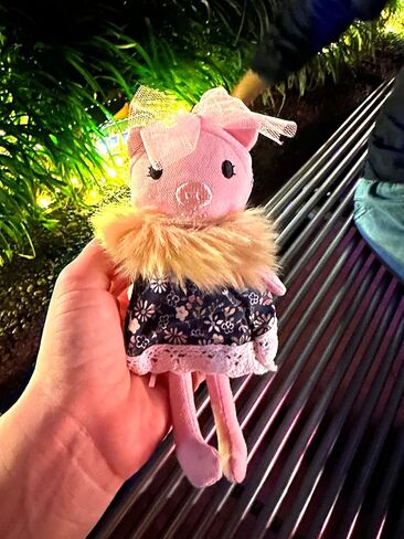 Levlovs Christmas Pig Mouse in a Matchbox Danish Design Toy Baby Registry Pig في Ice Cream Truck Clush Toy Toy Toy in Kuwait
