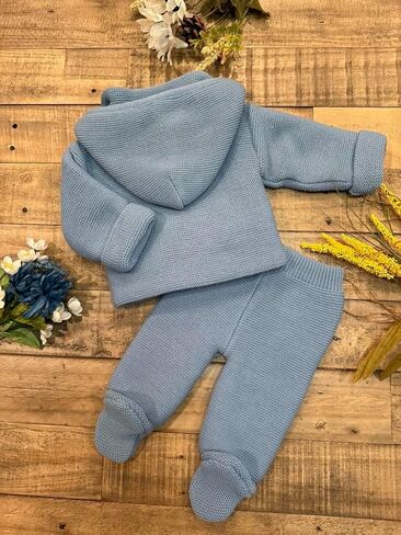 ملابس متماسكة صغيرة مع سترة وسروال فالي للبنين والبنات - مصنوعة في إسبانيا in Kuwait