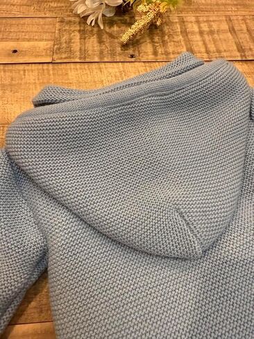 ملابس متماسكة صغيرة مع سترة وسروال فالي للبنين والبنات - مصنوعة في إسبانيا in Kuwait