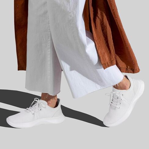 أحذية المشي نساء أحذية تنس أسود للنساء اللواتي يركضن أحذية رياضية ، أحذية تنس رياضية تري ، النساء المتسابقات الدعم القوس in Kuwait