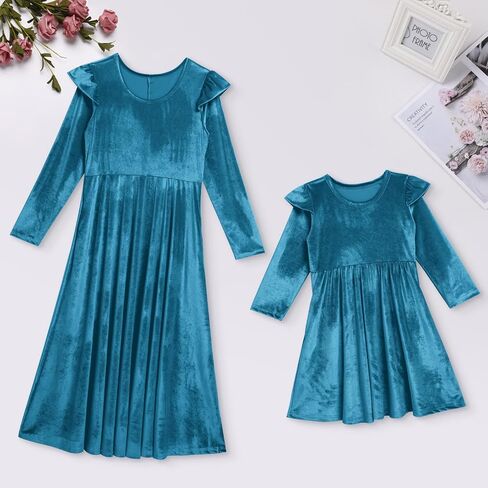 Ibtom Castle Mommy و Me Christmas Dresses Long Sleeve Velvet Dress مطابقة الأم وابنتها لحفل الشتاء in Kuwait