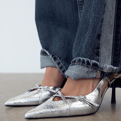 Yiya Women's Denim Blue Slingback Hister مع حزام مشبك مغلق مدبب أخمص القدمين الخناجر العالية الكعب على مضخات اللباس in Kuwait
