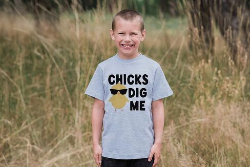 7 ate 9 Apparel Chicks Dig Me! Boy's Novelty Easter Tshirt in Saudi Arabia