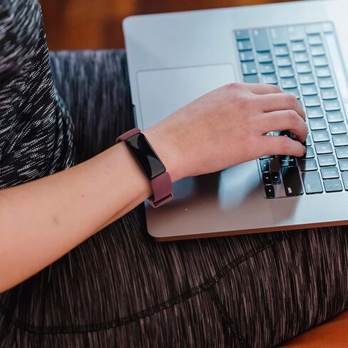3 عبوات من أساور السيليكون المتوافقة مع سوارين Fitbit Inspire 2 للنساء والرجال، أشرطة معصم رياضية بديلة قابلة للتعديل لـ Fitbit Inspire 2 / Ace 3 (أسود/أزرق داكن/رمادي) in Kuwait