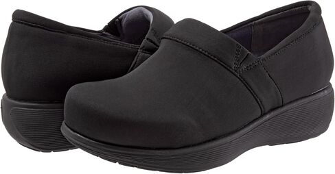 SoftWalk Women's Clog in Saudi Arabia