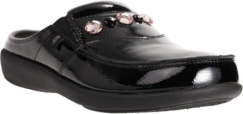 إحياء البغال المليء بالنساء in Kuwait