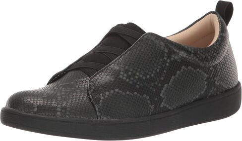 Trotters Women's Loafer/Slipon in Saudi Arabia