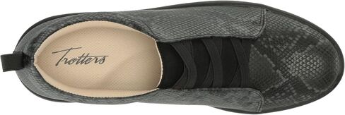 Trotters Women's Loafer/Slipon in Saudi Arabia